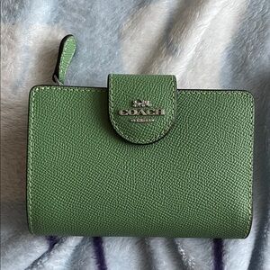 Coach Medium Corner Zip Wallet